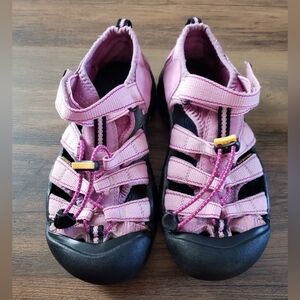 Keen Newport H2 Pink Waterproof Sport Sandals Women’s Size 6 US